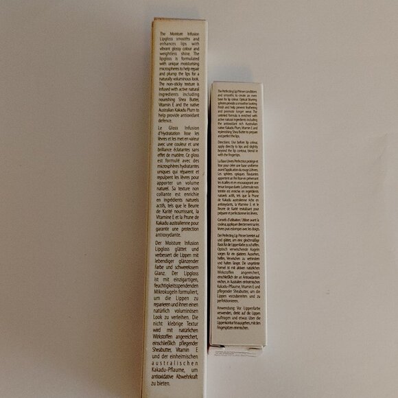 Nude by Nature Moisture Infusion Lip Gloss - Red - Picture 3 of 5